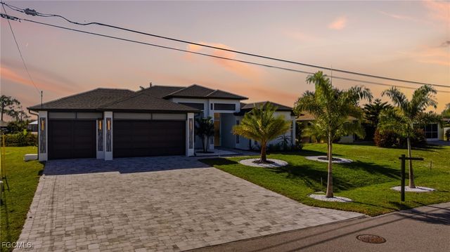 866 SW 18th ST, Cape Coral, FL 33991