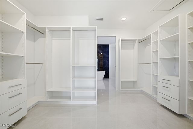 866 SW 18th ST, Cape Coral, FL 33991