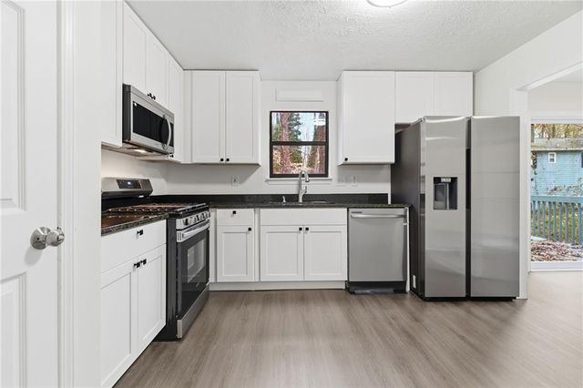 34 Powder Brook Court, Dallas, GA 30157