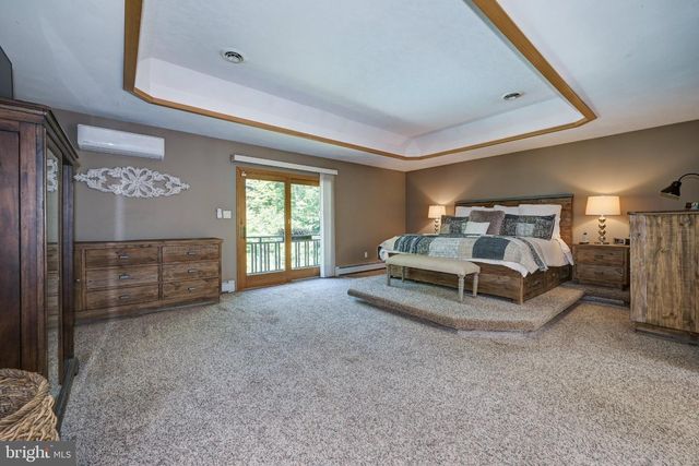 2016 WALL AVE, Burlington, NJ 08016