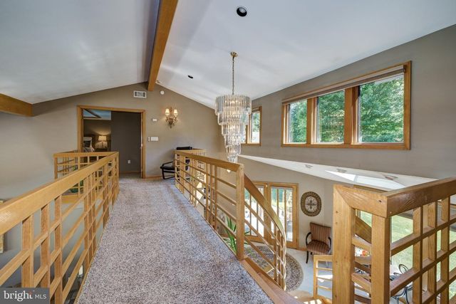 2016 WALL AVE, Burlington, NJ 08016
