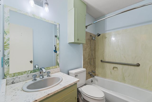 2101 Sunset Dr., Hattiesburg, MS 39402