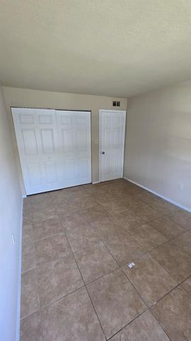 2555 N ALAFAYA TRAIL 105, Orlando, FL 32826