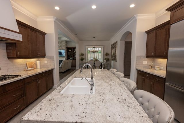 1863 E Calle Verde Way, Fresno, CA 93730