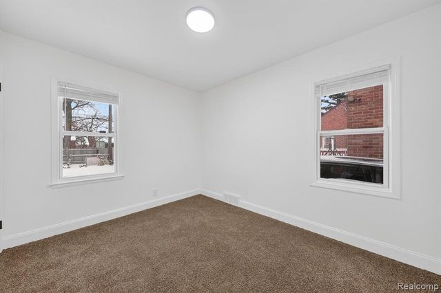 16873 Mansfield Street, Detroit, MI 48235