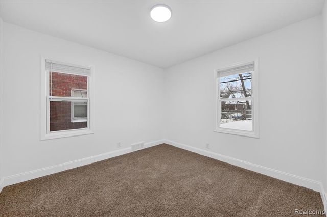 16873 Mansfield Street, Detroit, MI 48235