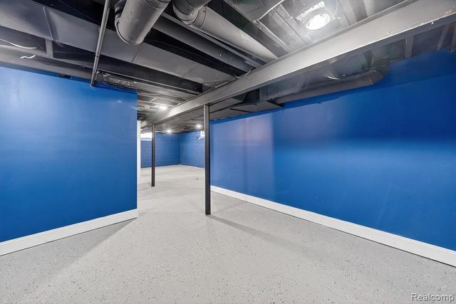 16873 Mansfield Street, Detroit, MI 48235