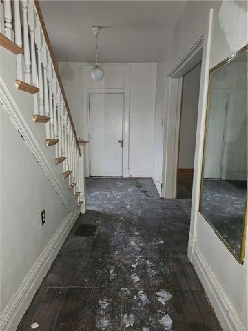 1101 Market St, Bridgewater, PA 15009