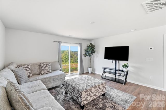 146 Brentwood Drive, Statesville, NC 28625