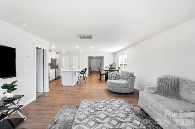 146 Brentwood Drive, Statesville, NC 28625