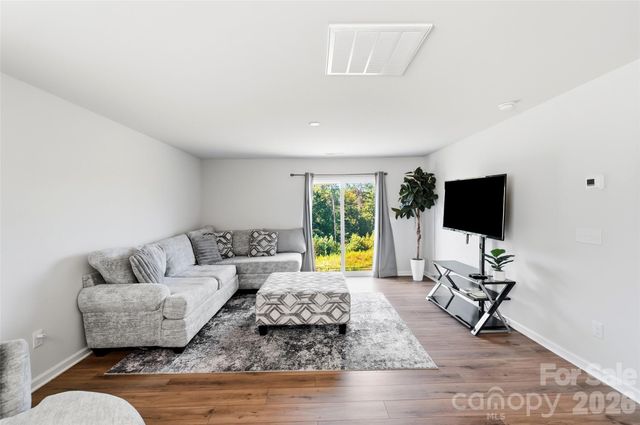 146 Brentwood Drive, Statesville, NC 28625