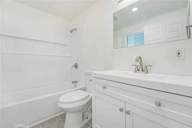 400 W 109th, Los Angeles, CA 90061