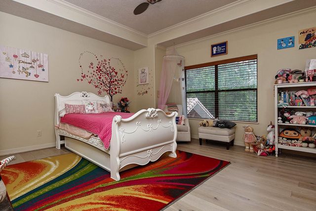 36 Golden Scroll Circle, The Woodlands, TX 77382