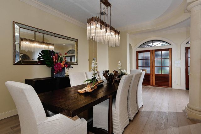 36 Golden Scroll Circle, The Woodlands, TX 77382