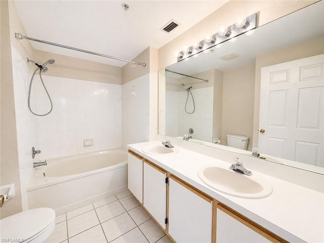 6490 Aragon WAY 303, Fort Myers, FL 33966