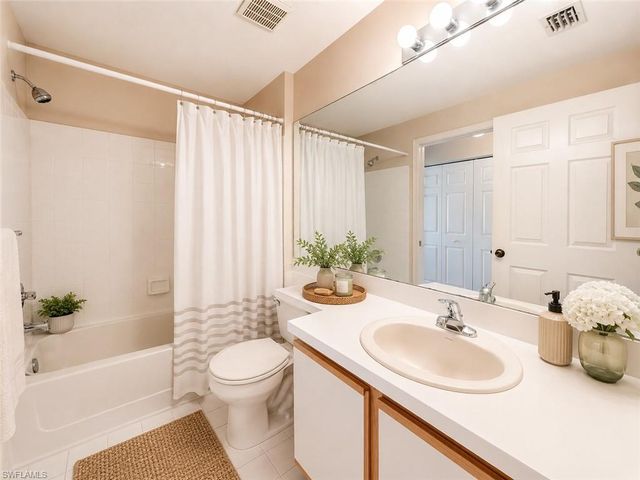 6490 Aragon WAY 303, Fort Myers, FL 33966