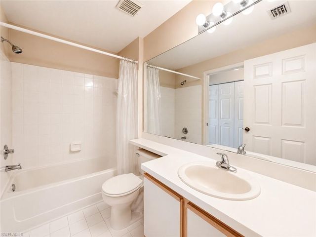 6490 Aragon WAY 303, Fort Myers, FL 33966