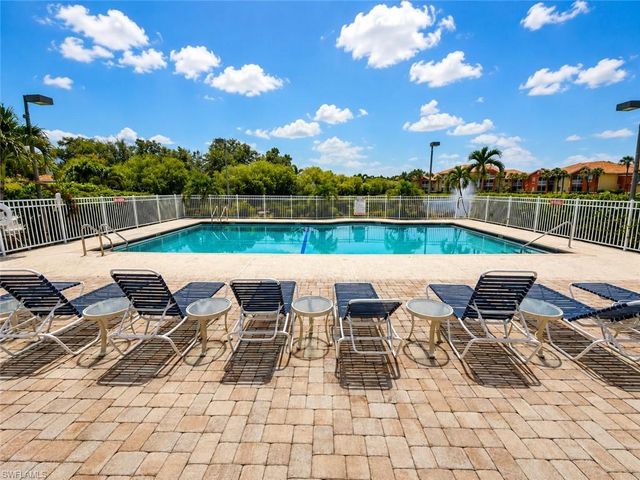 6490 Aragon WAY 303, Fort Myers, FL 33966