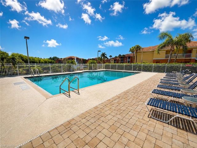 6490 Aragon WAY 303, Fort Myers, FL 33966