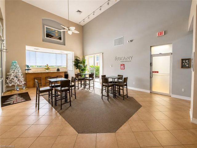 6490 Aragon WAY 303, Fort Myers, FL 33966