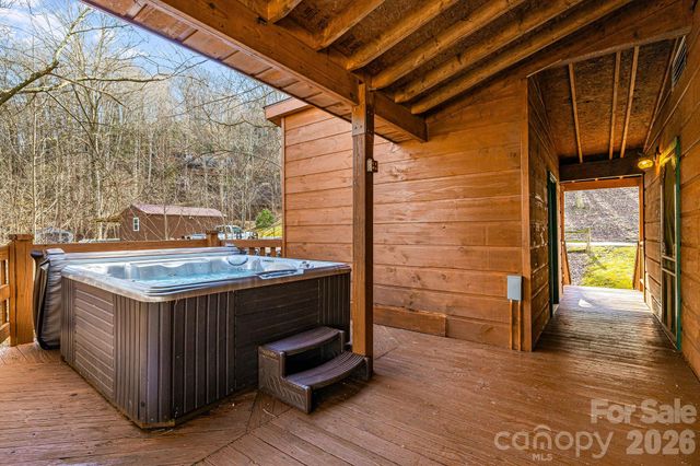 233 Rocky Top Road, Maggie Valley, NC 28751