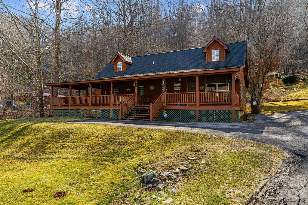 233 Rocky Top Road, Maggie Valley, NC 28751