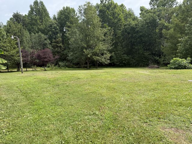 368 Bishop Troutt Rd, Westmoreland, TN 37186