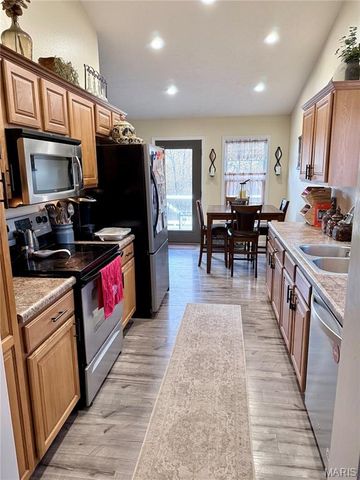 14345 County Road 7240, Rolla, MO 65401