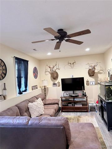 14345 County Road 7240, Rolla, MO 65401