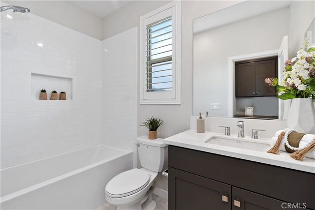 601 Catalonia, Lake Forest, CA 92630