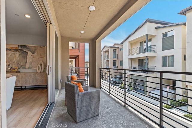 601 Catalonia, Lake Forest, CA 92630