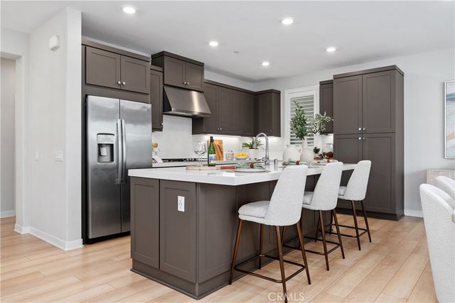 601 Catalonia, Lake Forest, CA 92630