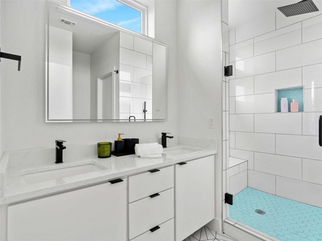 4400 Mount Vernon DR B, Austin, TX 78745