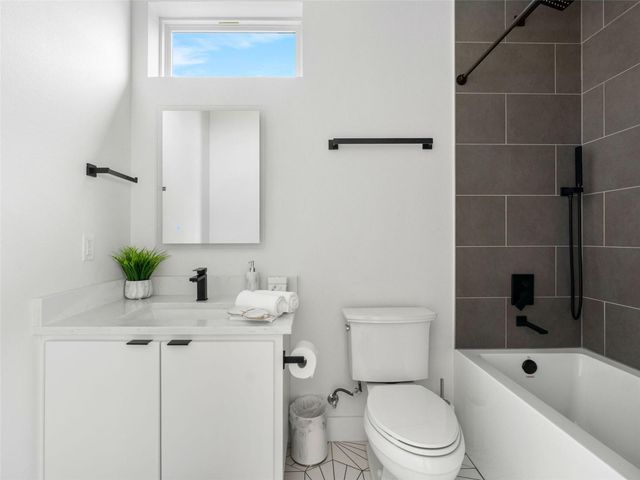 4400 Mount Vernon DR B, Austin, TX 78745