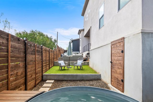 4400 Mount Vernon DR B, Austin, TX 78745