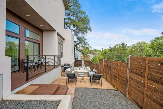 4400 Mount Vernon DR B, Austin, TX 78745