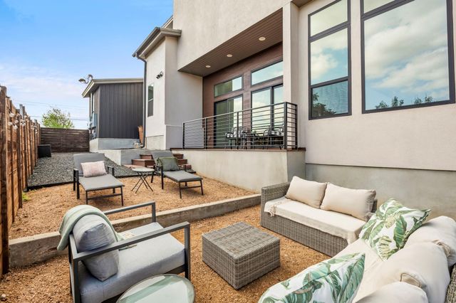 4400 Mount Vernon DR B, Austin, TX 78745