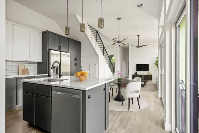 4400 Mount Vernon DR B, Austin, TX 78745