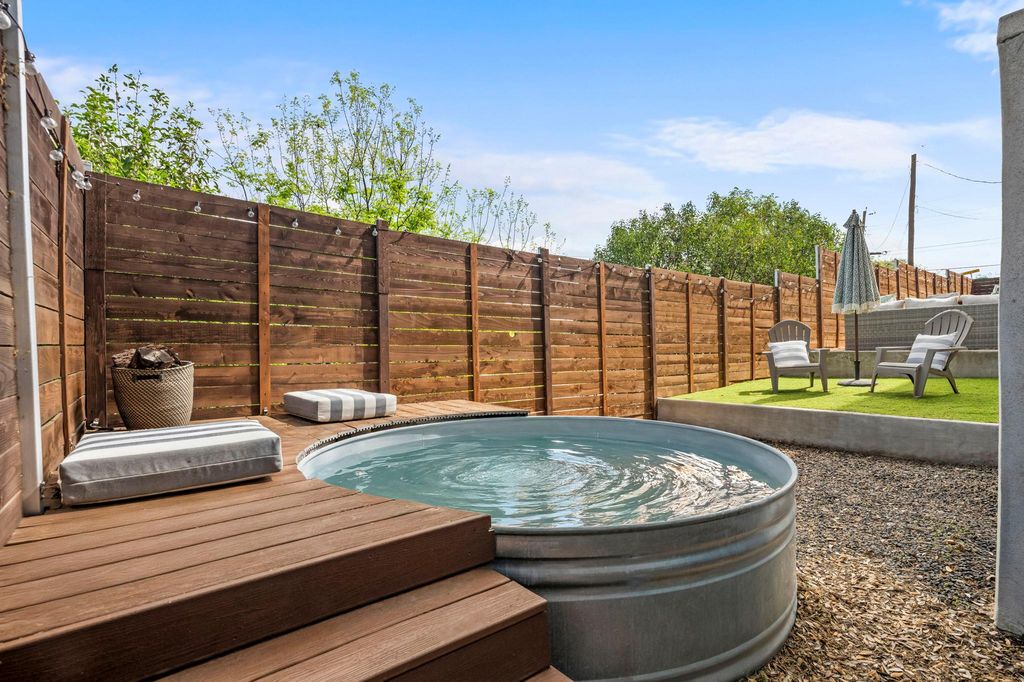 4400 Mount Vernon DR B, Austin, TX 78745