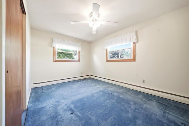 33 Ross Street, Nashua, NH 03060