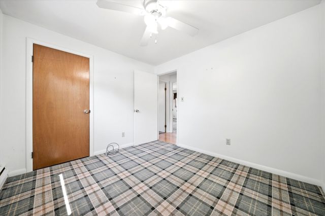 33 Ross Street, Nashua, NH 03060