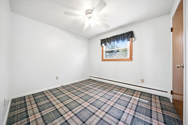 33 Ross Street, Nashua, NH 03060