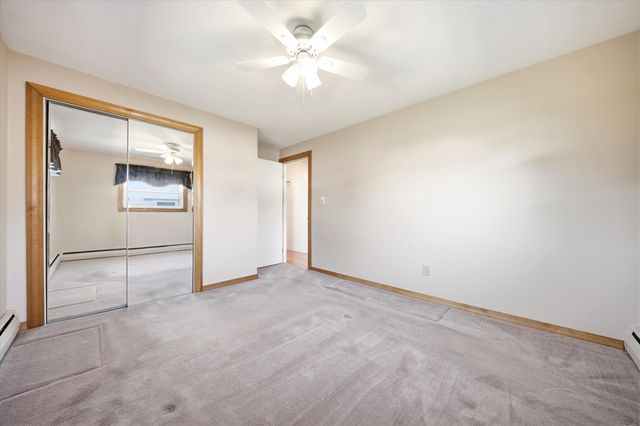 33 Ross Street, Nashua, NH 03060
