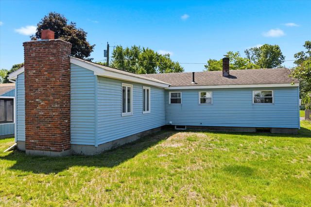 33 Ross Street, Nashua, NH 03060