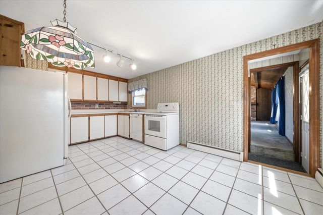 33 Ross Street, Nashua, NH 03060