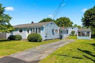 33 Ross Street, Nashua, NH 03060