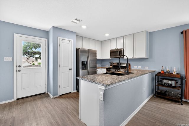 10111 GAP CRK, San Antonio, TX 78254