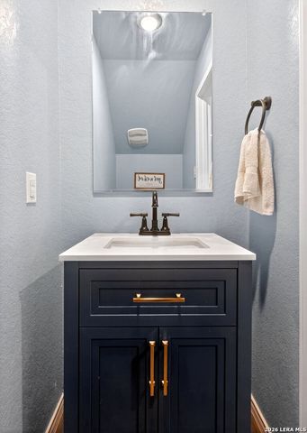 10111 GAP CRK, San Antonio, TX 78254