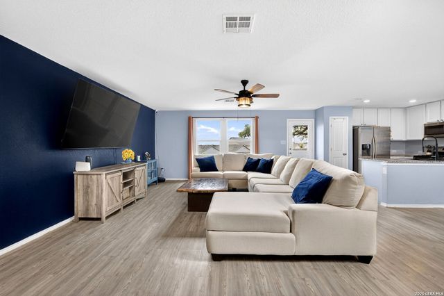 10111 GAP CRK, San Antonio, TX 78254