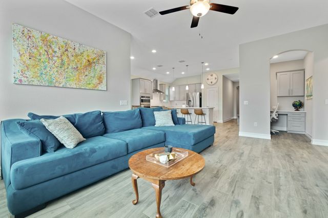 9613 Trailway Drive, Oak Point, TX 75068